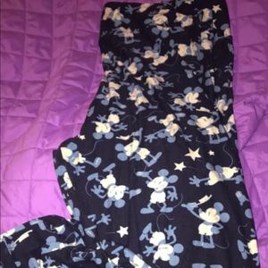 Lula Roe disney leggings tc2
